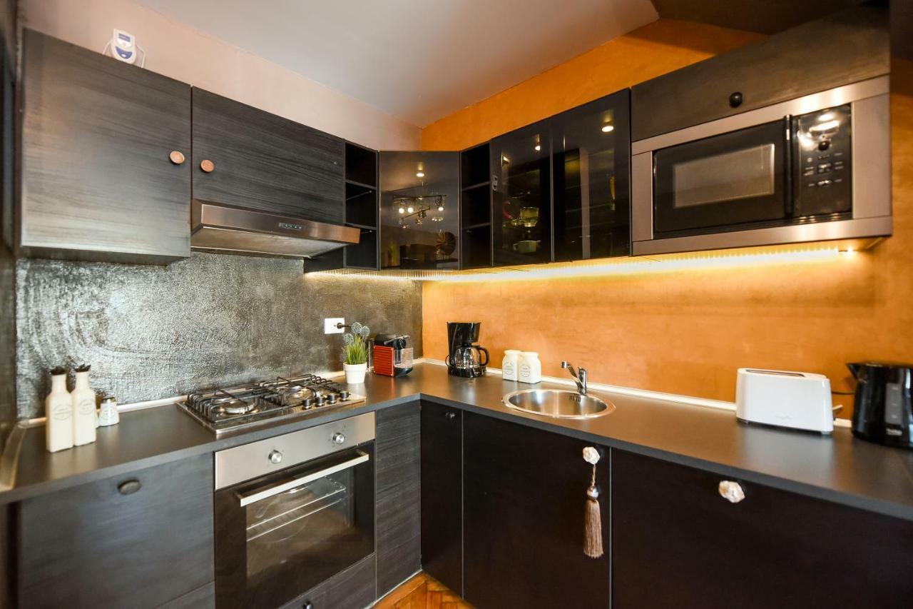 New - Elegant Duplex With Amazing View & Balcony - Homey Residence Bucarest Esterno foto